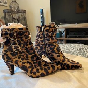 IDIFU Women's Buckle Strap Ankle Booties 3 Inch Pointed Toe Zipper